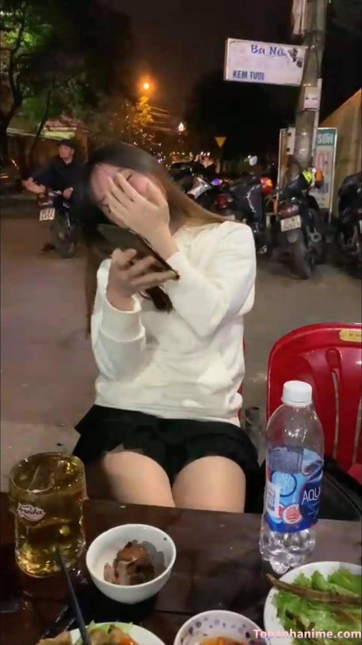 ảnh con gái uống bia 3