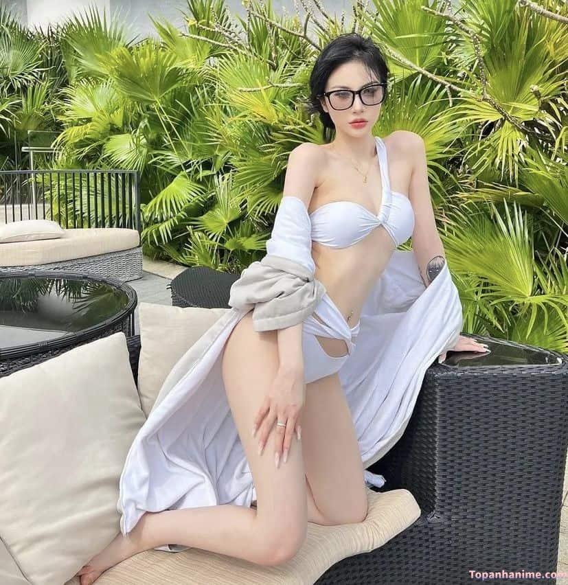 Ảnh gái mặc bikini thả dáng 8