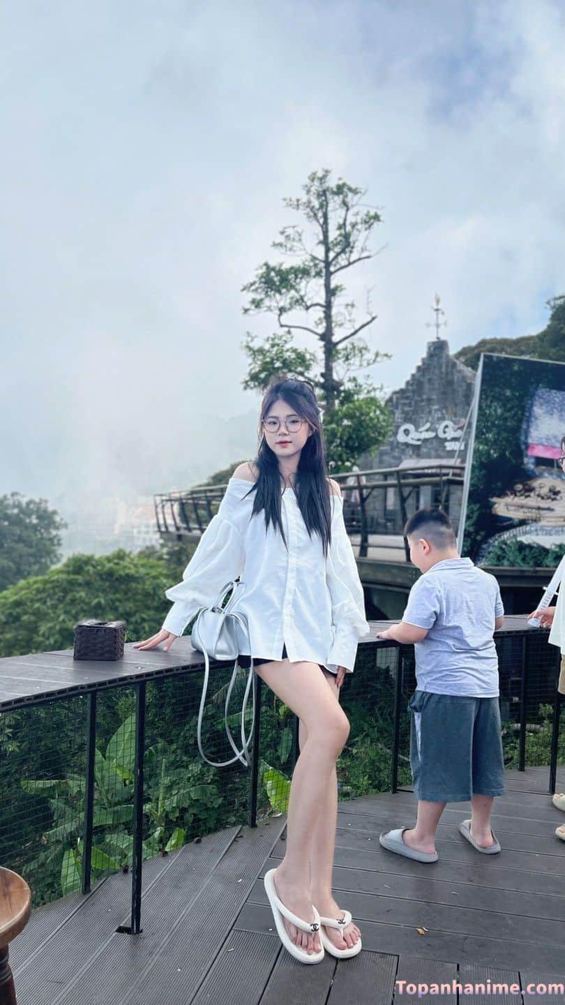 Ảnh gái xinh đeo kính 7