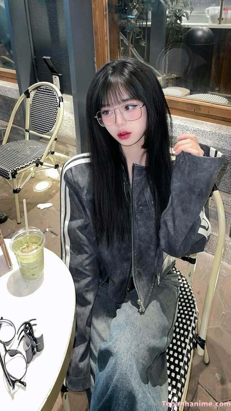 Ảnh gái xinh đeo kính 8