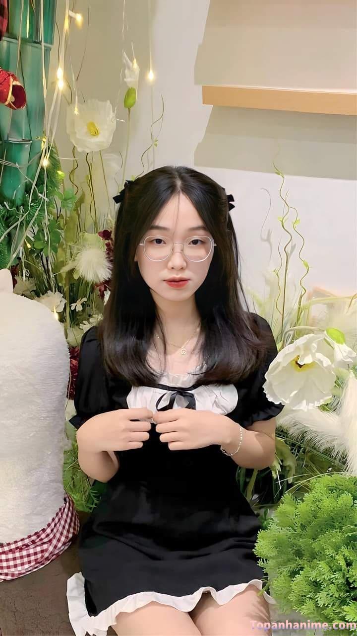 Ảnh gái xinh đeo kính 9