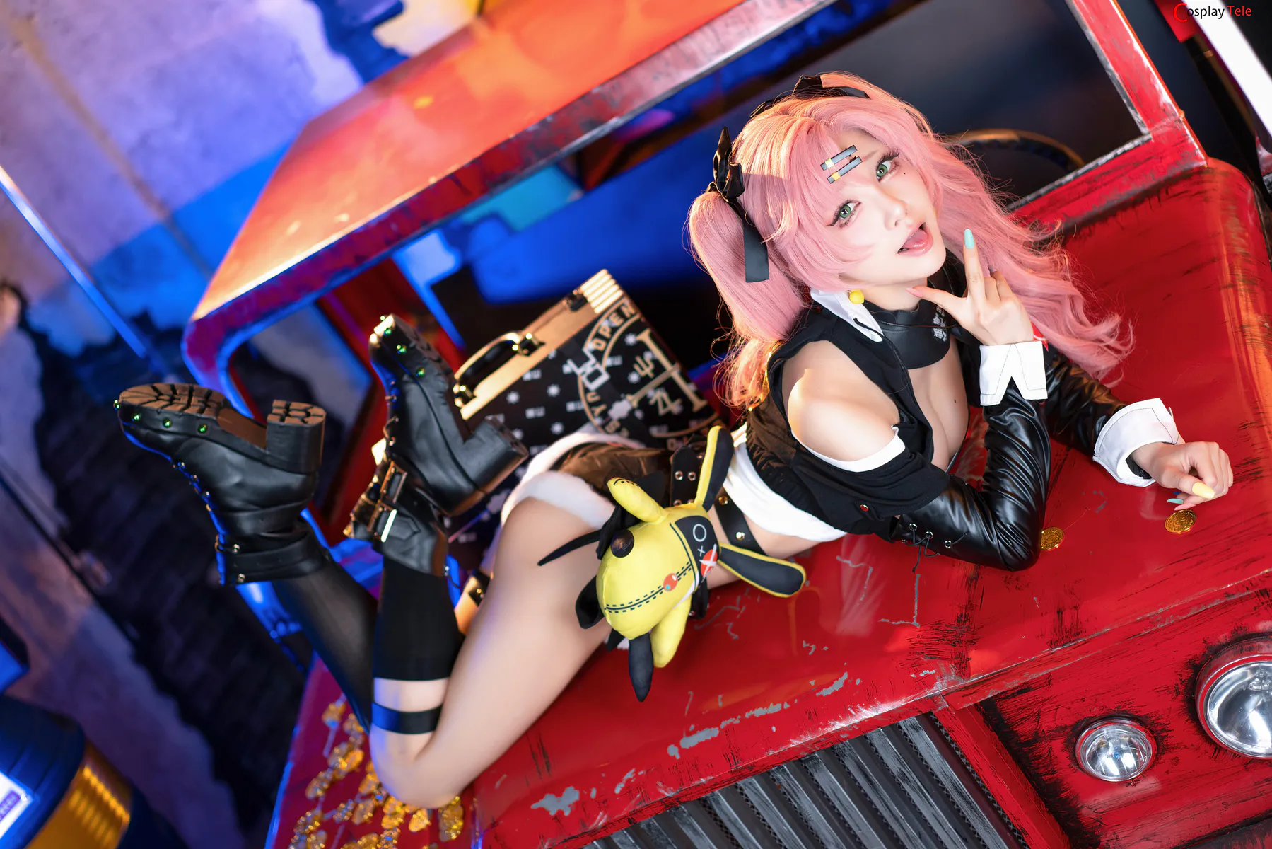 Aqua cosplay Nicole Demara 30