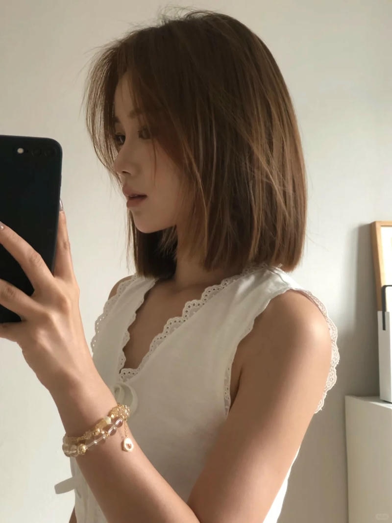 Ảnh gái xinh tóc ngang vai 2k3 51