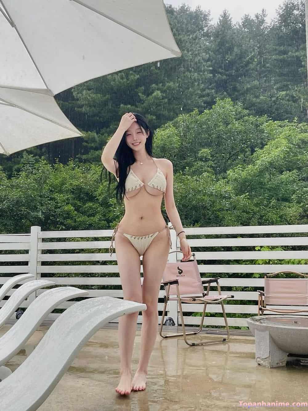 Ảnh gái mặc bikini thả dáng 29