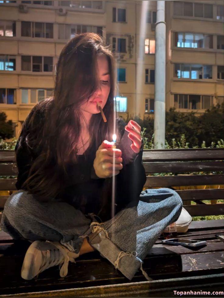 ảnh con gái hút thuốc 6