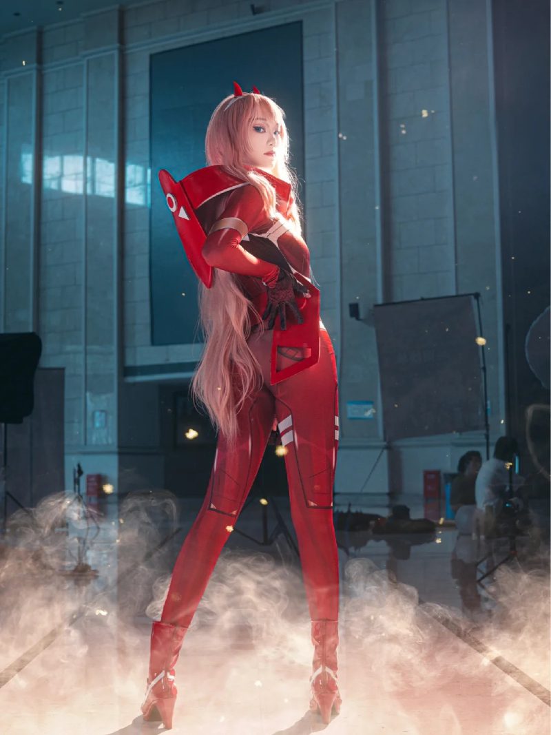 Cosplay Zero Two 30