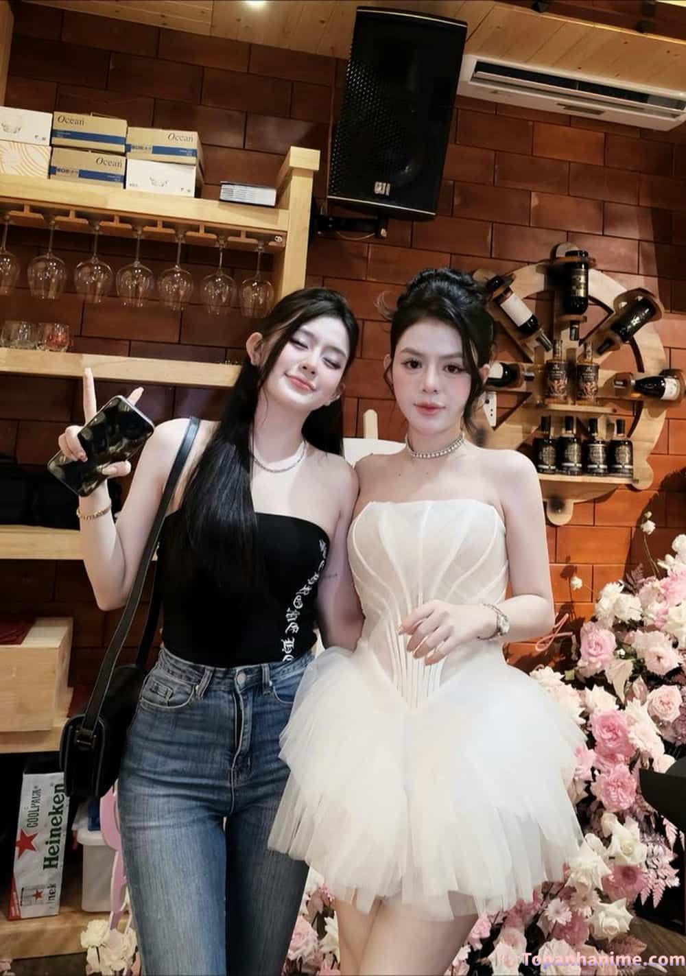 ảnh gái đi bar 16