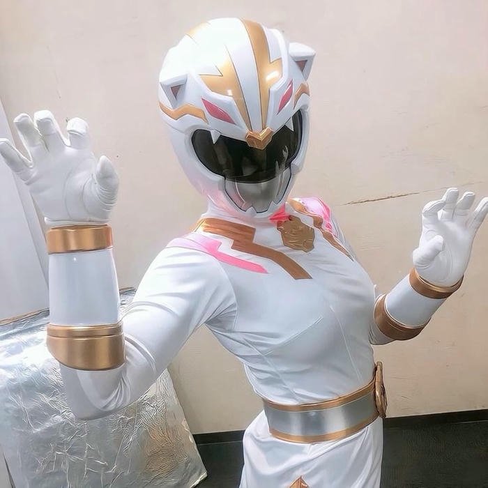 Avatar siêu nhân 16