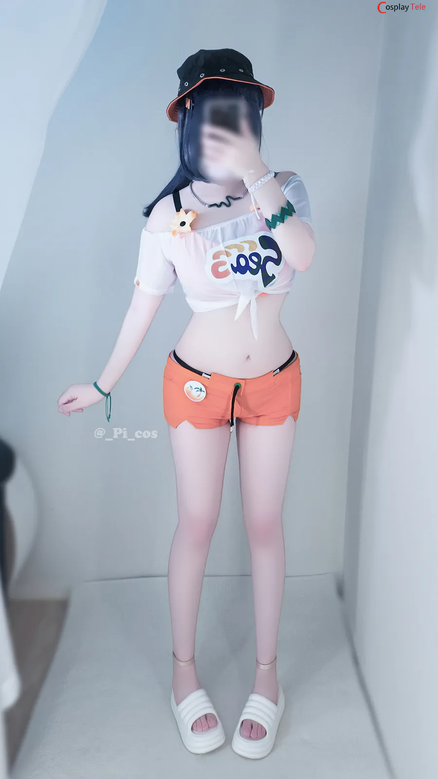 Pi-Cos cosplay Hysilens and Belle 2