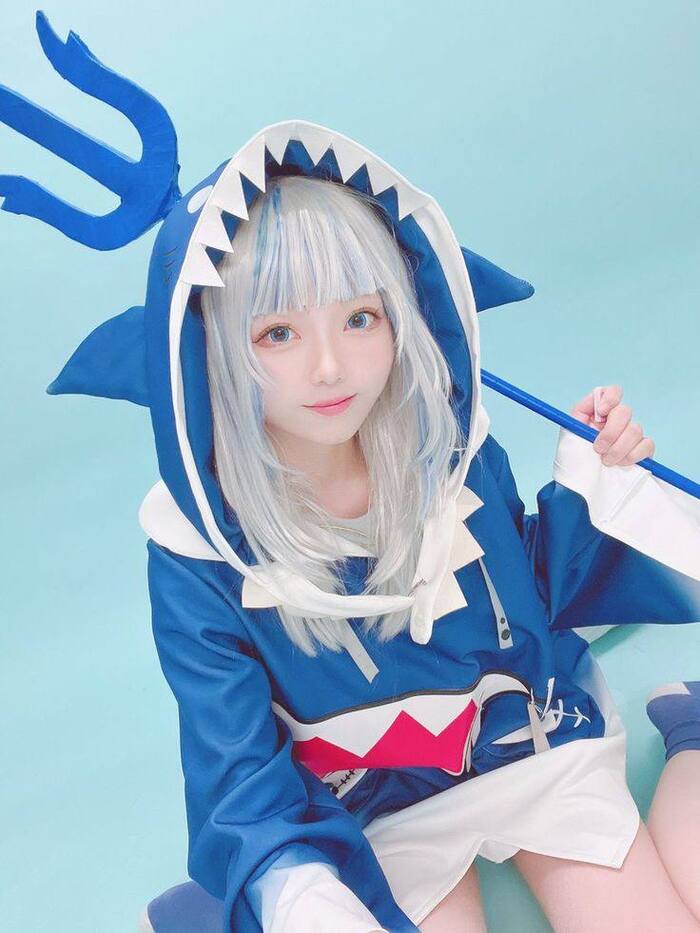 Ảnh Yaoyaoqwq Gawr Gura cosplay 16