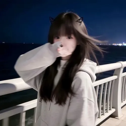 Ảnh Che Mặt Con Gái Avatar Cute 67