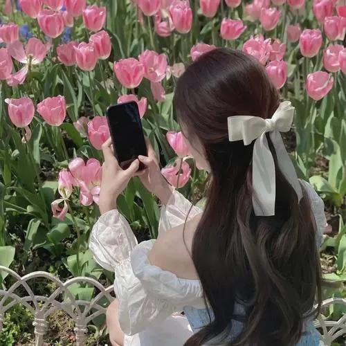 Ảnh Che Mặt Con Gái Avatar Cute 16