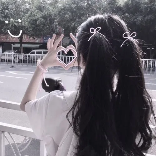 Ảnh Che Mặt Con Gái Avatar Cute 27