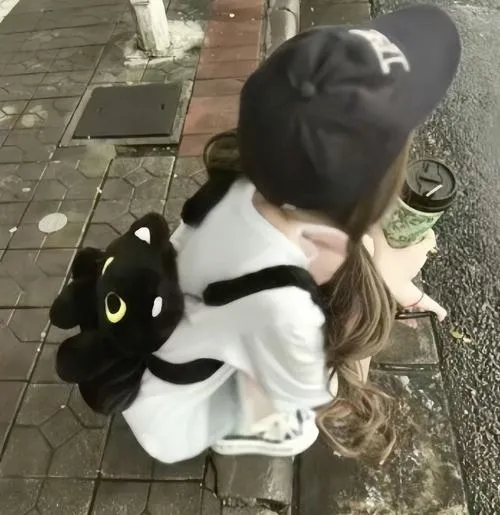 Ảnh Che Mặt Con Gái Avatar Cute 31