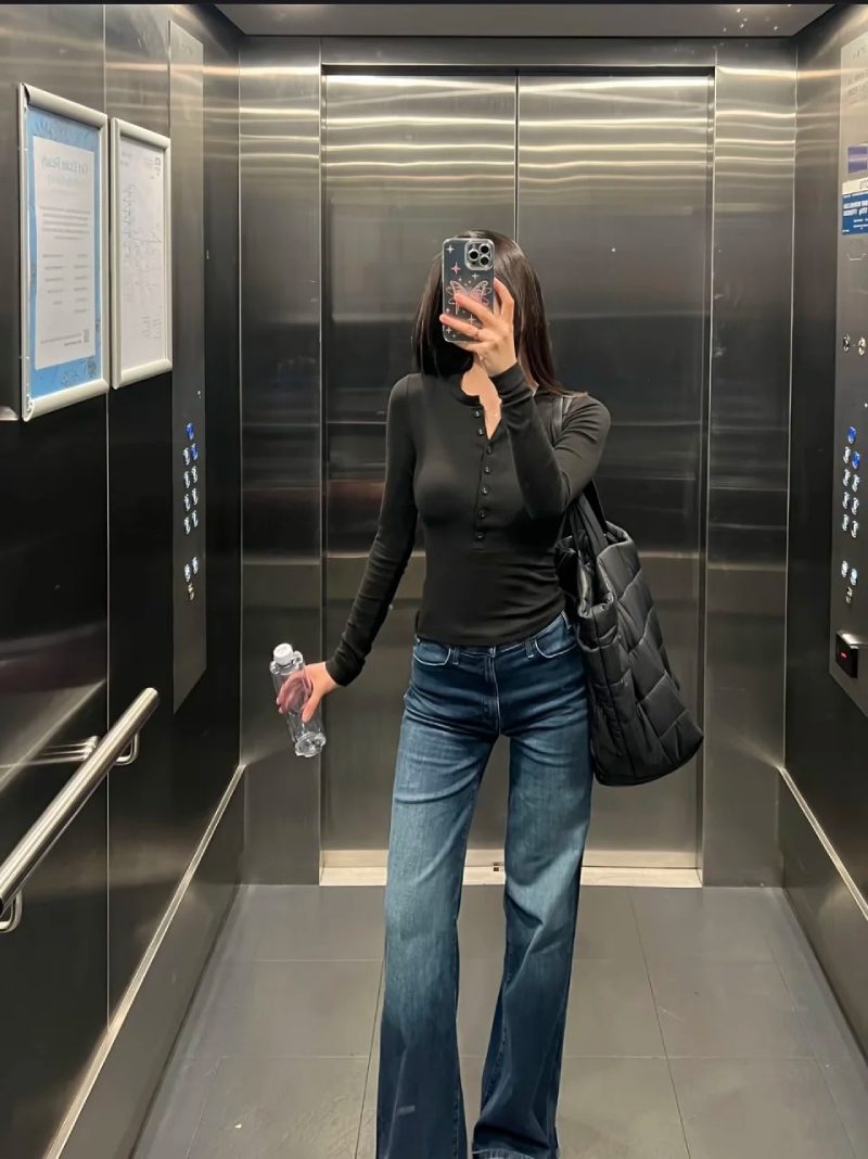 ảnh chụp trước gương che mặt nữ 10