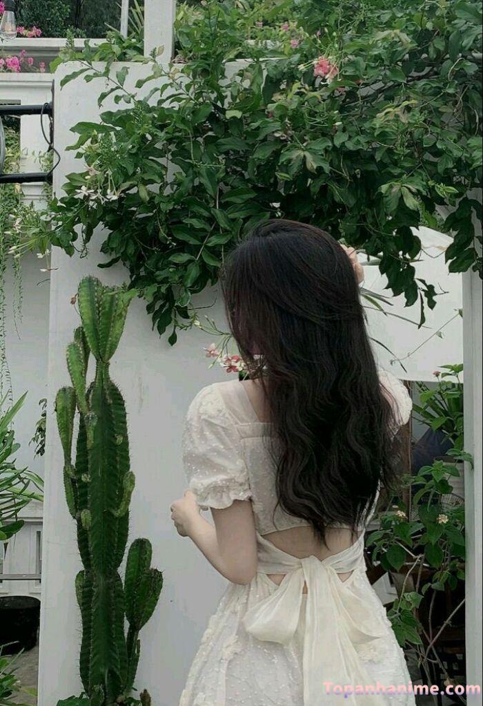 ảnh cô gái quay lưng 48