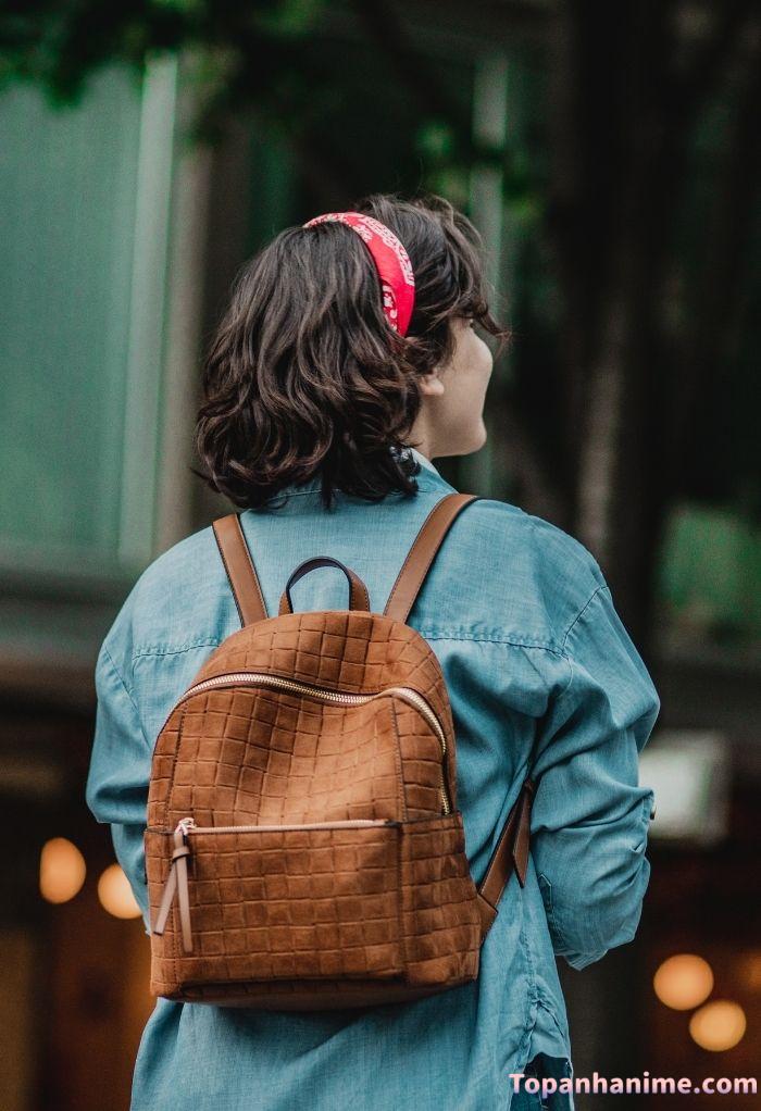 ảnh cô gái quay lưng 70