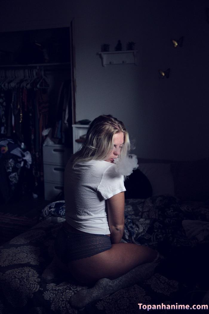 ảnh con gái hút thuốc 26