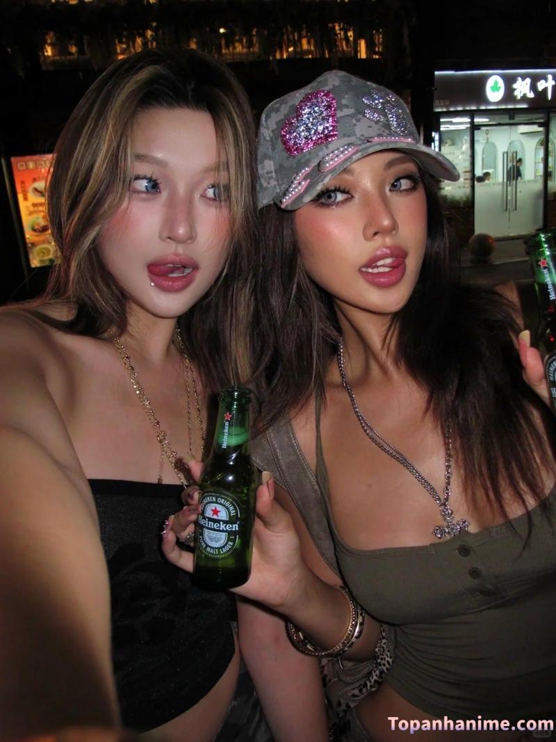 ảnh con gái uống bia 45