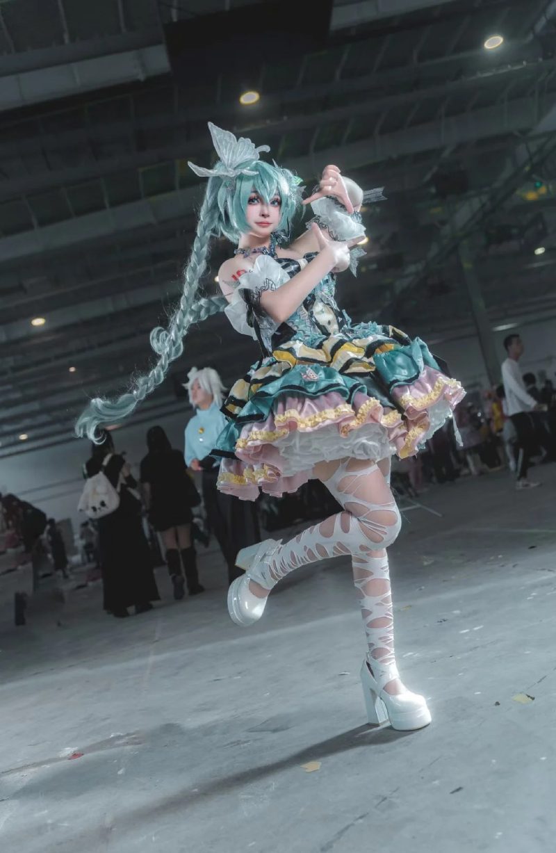 ảnh cosplay Miku Nakano 13