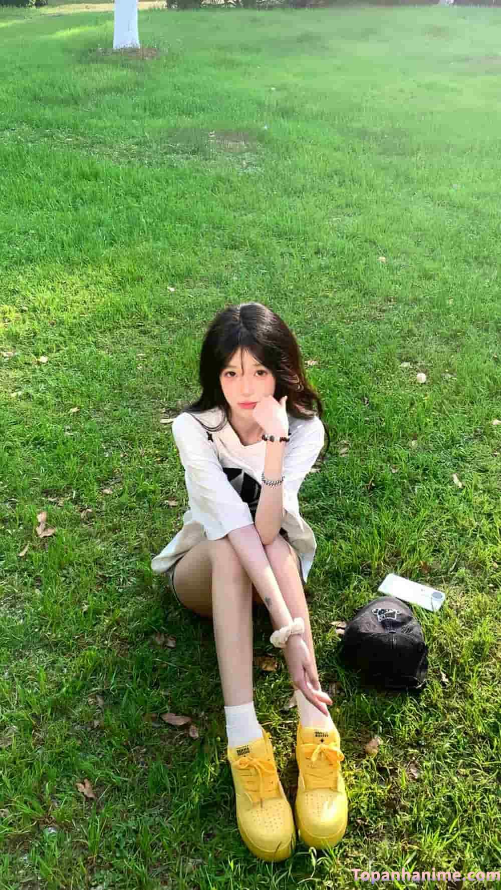 ảnh đùi con gái 31