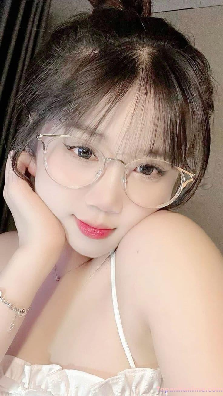 Ảnh gái xinh đeo kính 14