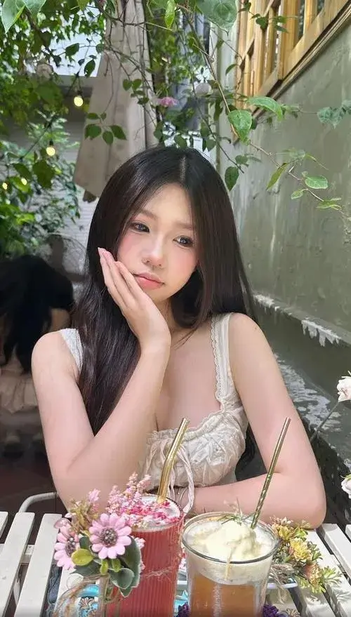 ảnh gái đẹp đầy chất nghệ thuật 15