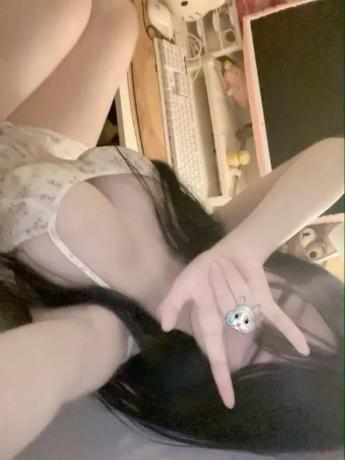 Ảnh Gái Xinh Vú To Ngực Bự 130