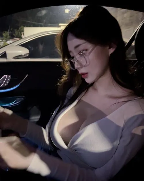 Ảnh Gái Xinh Vú To Ngực Bự 138