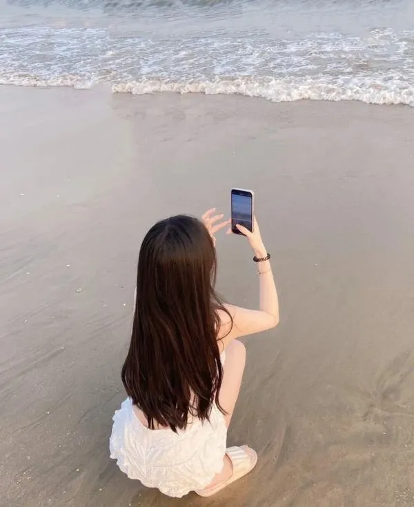 Ảnh Gái Đi Biển Che Mặt 11