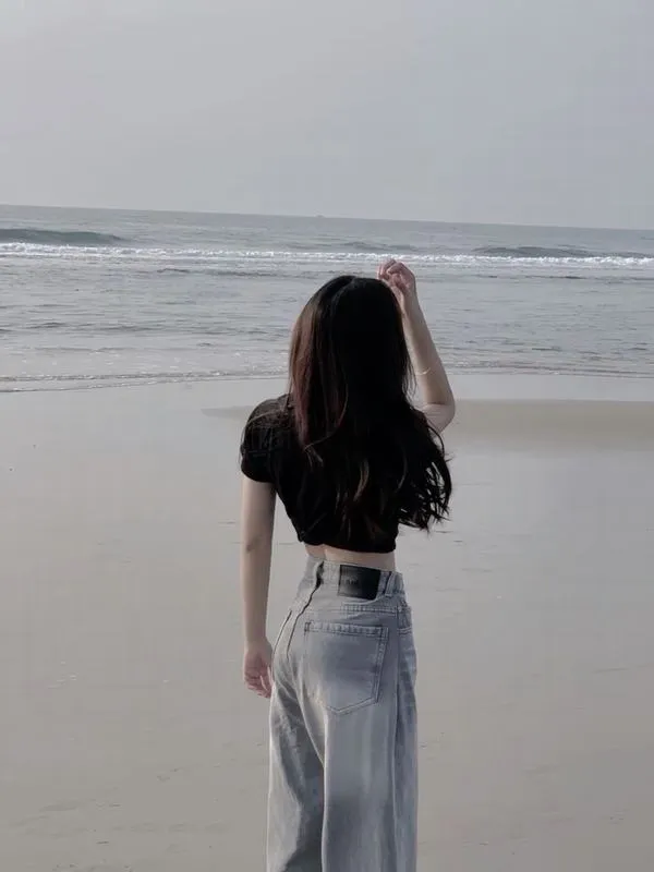 Ảnh Gái Đi Biển Che Mặt 1