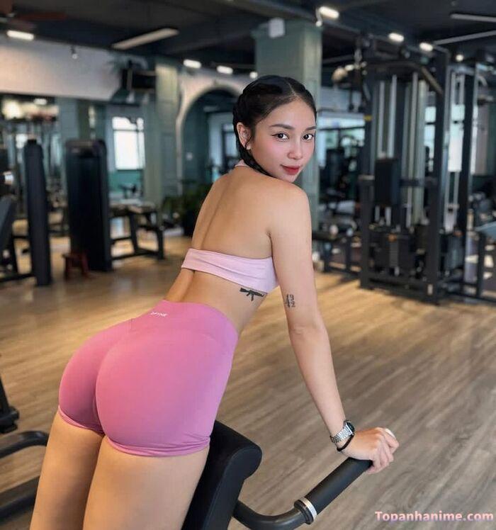 ảnh gái tập gym 24