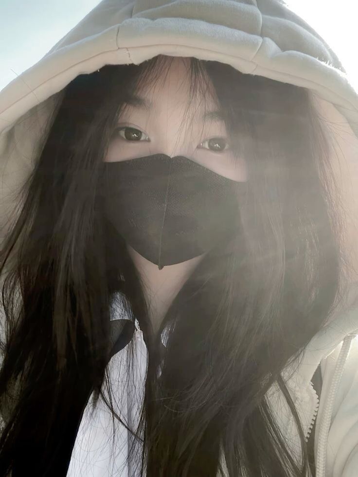 Hình Gái Xinh Che Mặt 17