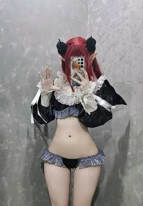 Ảnh Gái Xinh Cosplay Bikini sexy 13