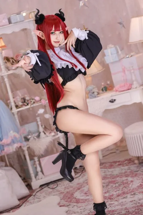 Ảnh Gái Xinh Cosplay Bikini sexy 33