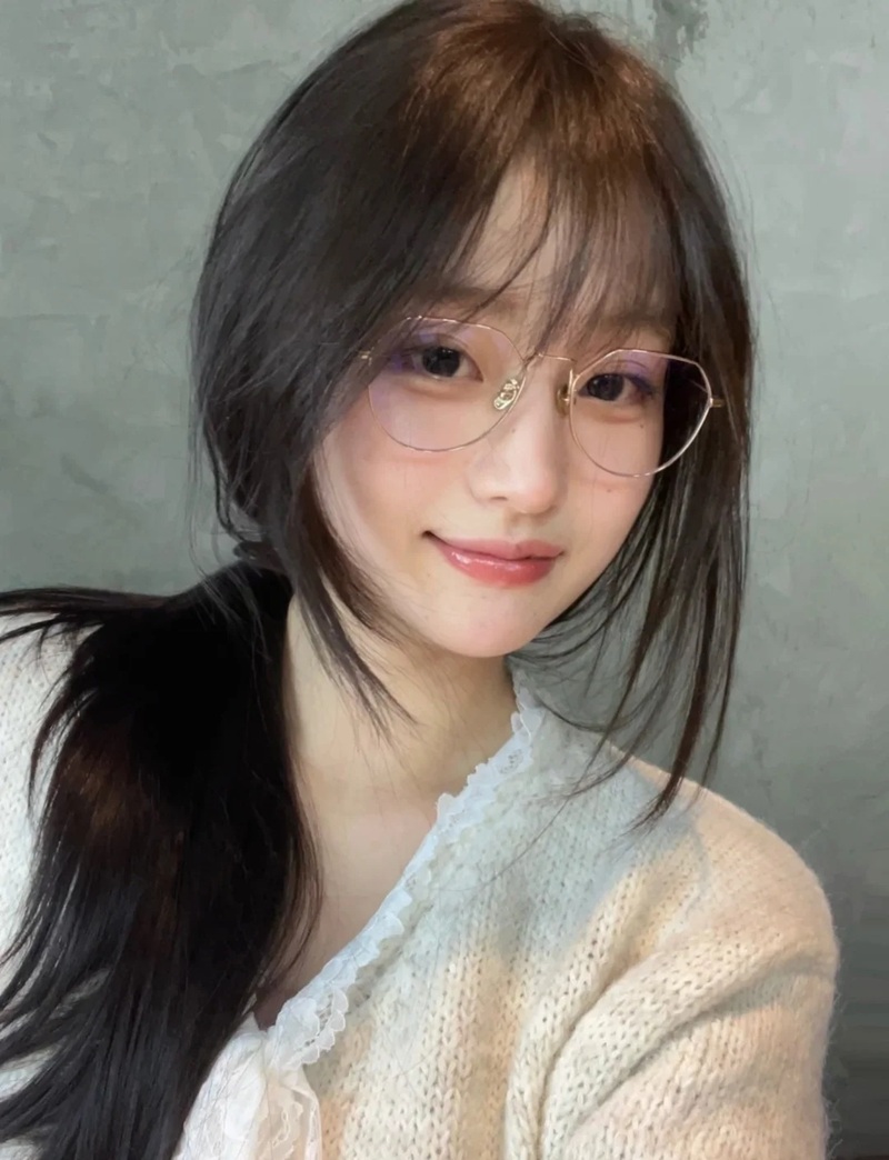 Gái Xinh Đeo Kính 18