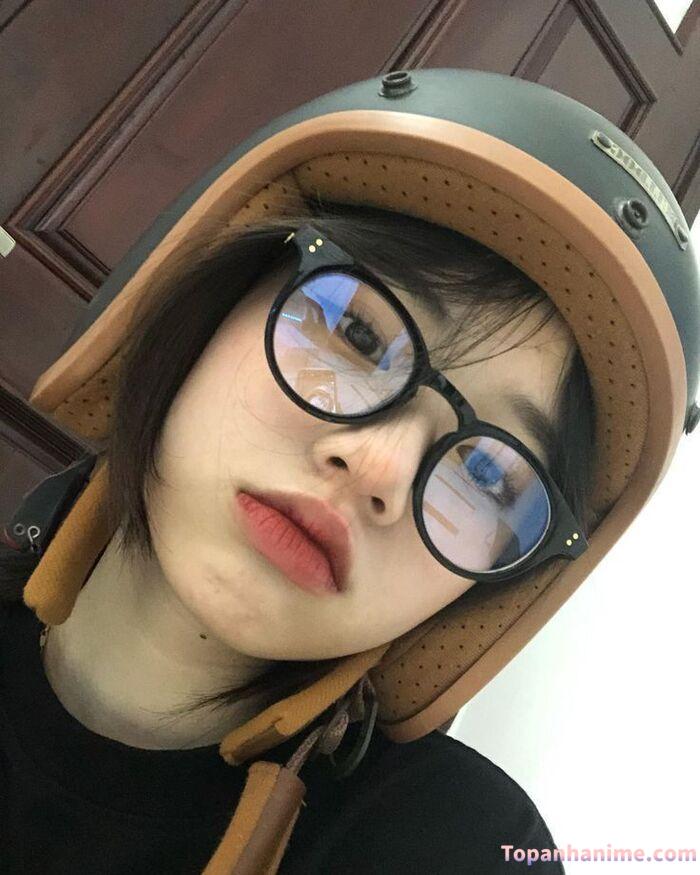 Ảnh gái xinh đeo kính 40