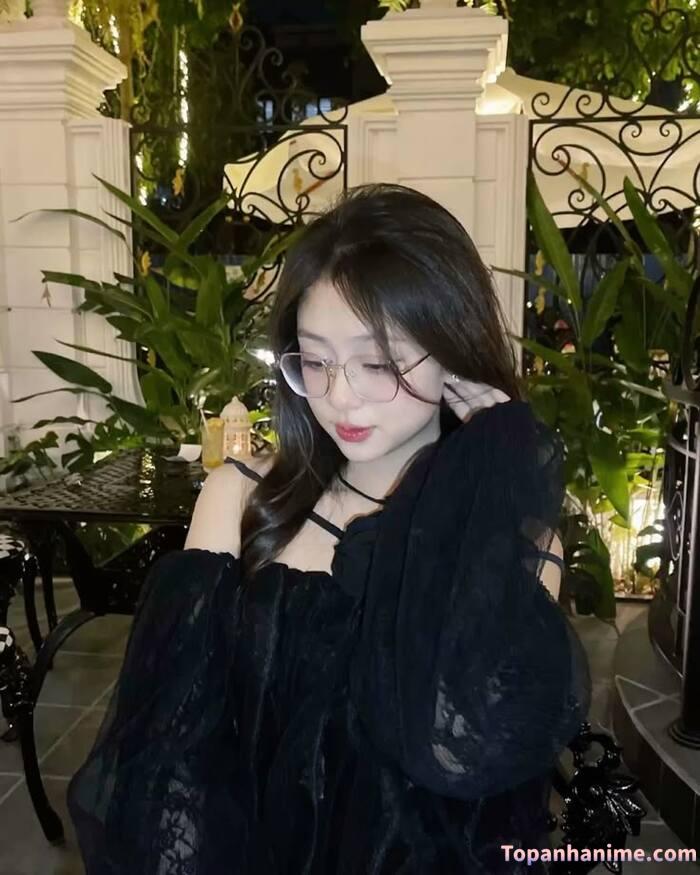 Ảnh gái xinh đeo kính 54