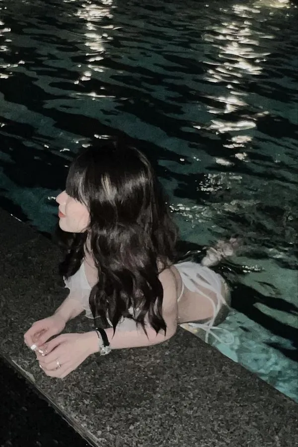 Ảnh Gái Xinh Mặc Bikini Che Mặt 43