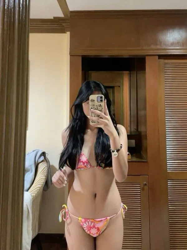 Ảnh Gái Xinh Mặc Bikini Che Mặt 17