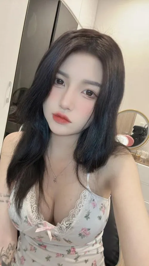 Ảnh Gái Xinh Vú To Ngực Bự 54