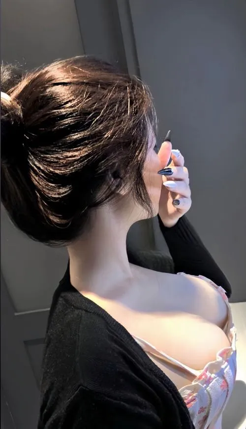 Ảnh Gái Xinh Vú To Ngực Bự 45