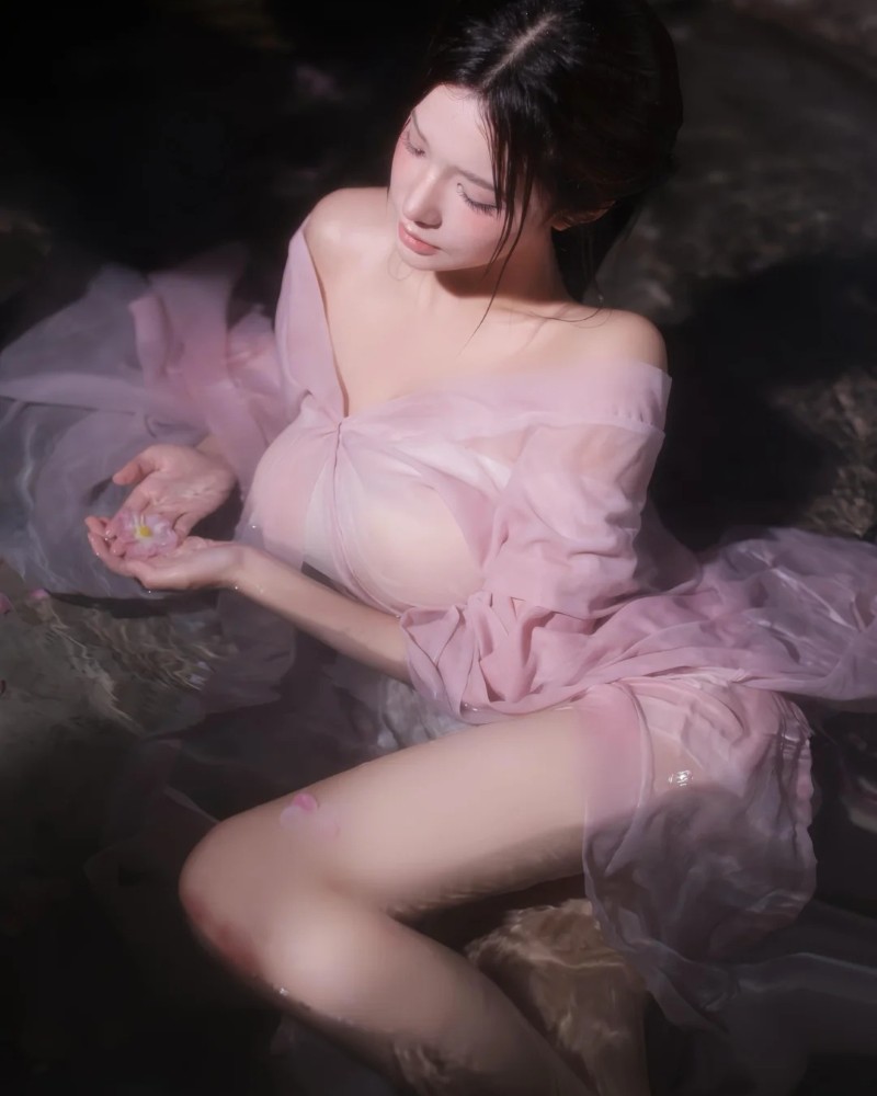 Ảnh Gái Xinh Ngực To 15