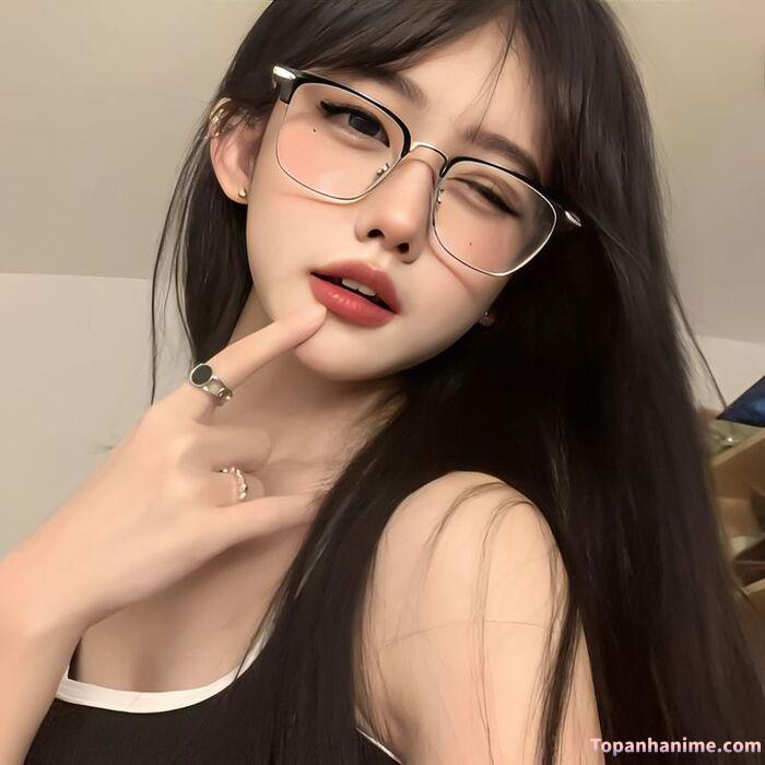 ảnh gái xinh tóc dài đeo kính che mặt 30