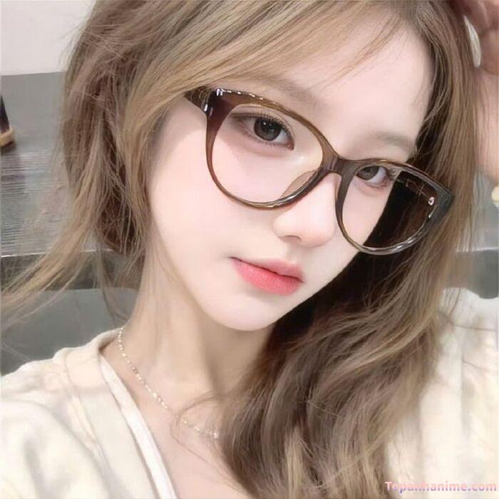 ảnh gái xinh tóc dài đeo kính che mặt 31