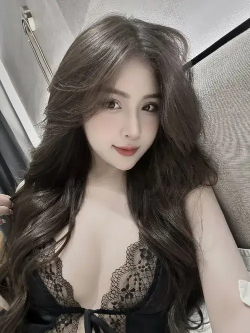 Ảnh Gái Xinh Vú To Ngực Bự 24