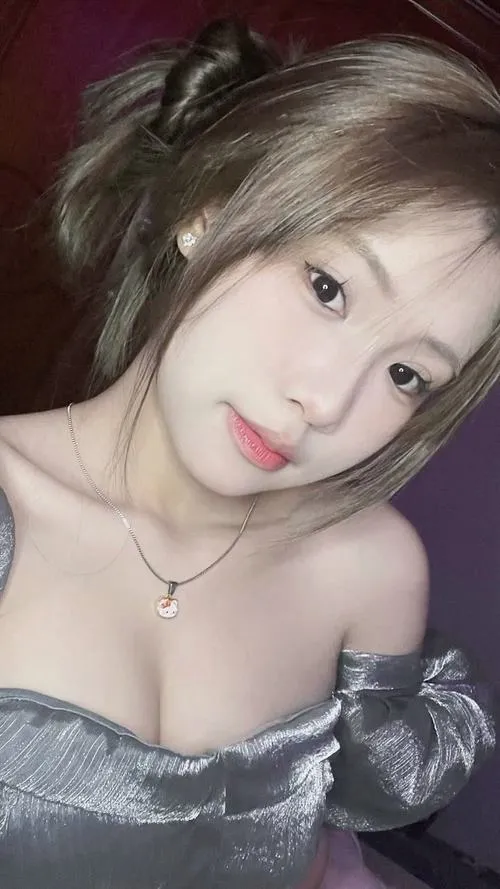 Ảnh Gái Xinh Vú To Ngực Bự 11