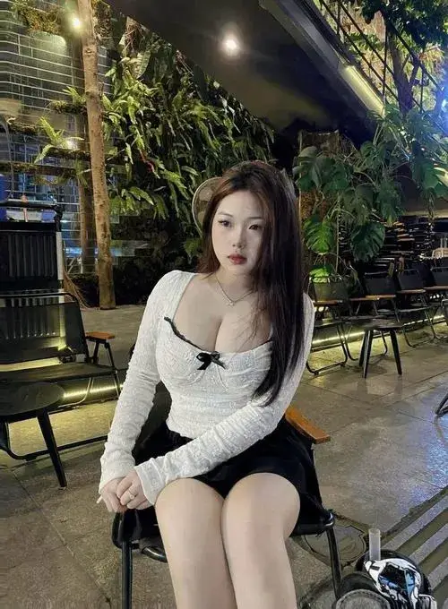 Ảnh Gái Xinh Vú To Ngực Bự 5