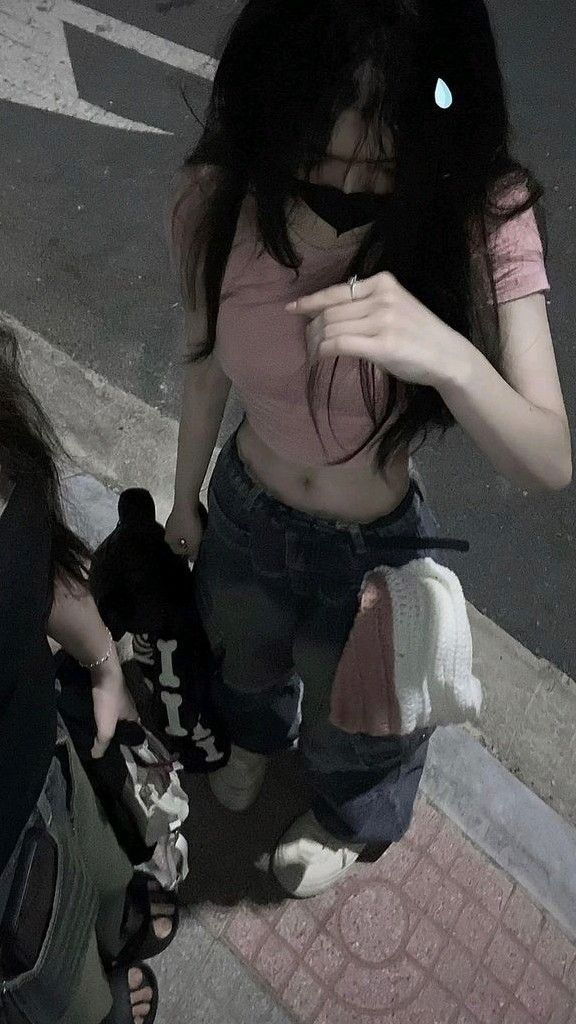 Ảnh Girl Che Mặt Lạnh Lùng 3