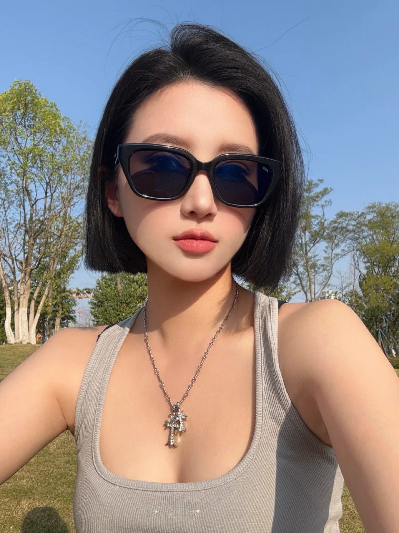 ảnh Hot girl tóc ngắn 16